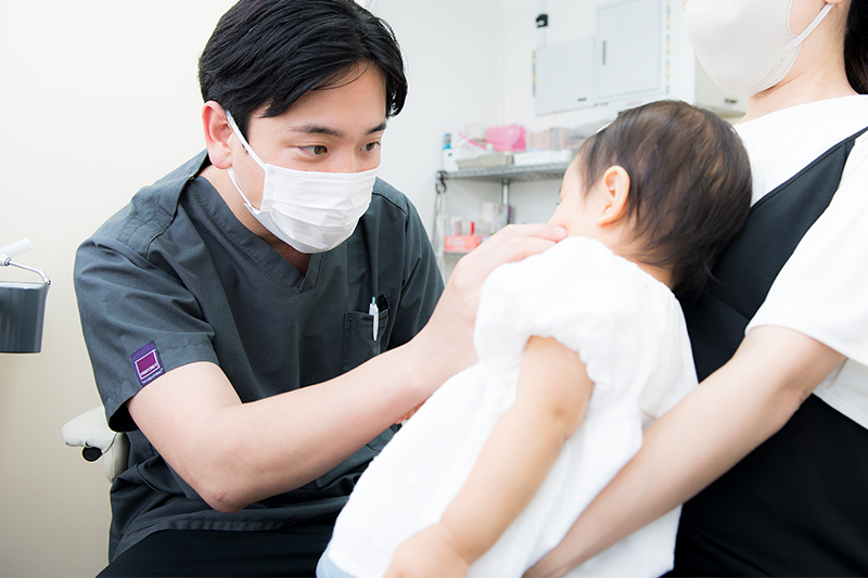 歯科医師　中本　康弘